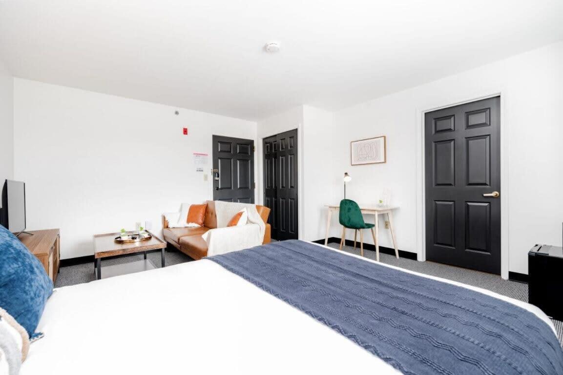 Cozysuites Cwe Stylish Queen With Microwave&Fridge Tower Grove Экстерьер фото